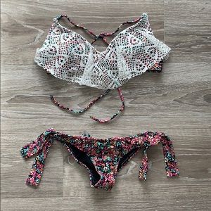 O’Neill Floral Bikini.